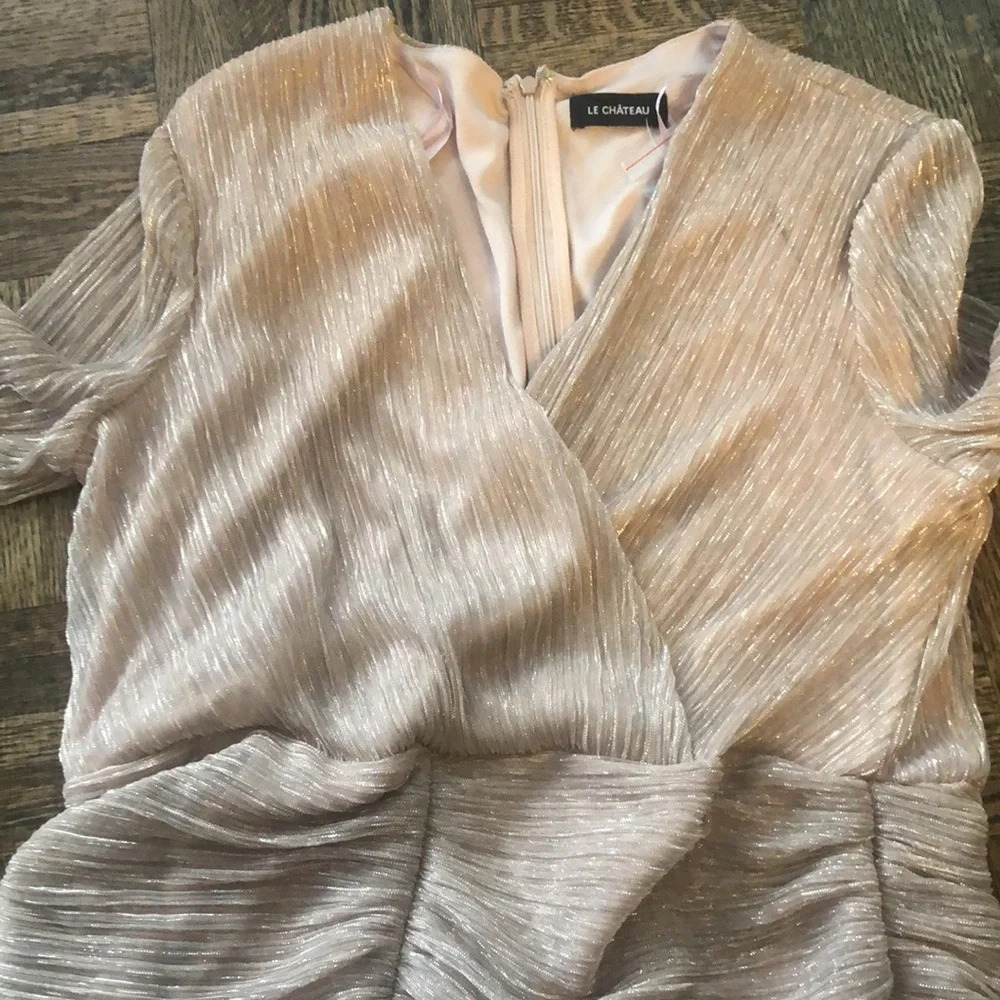 Le Chateau dress - Picture 4 of 8